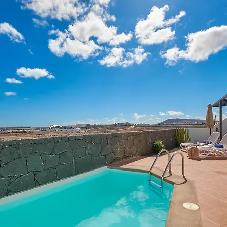 Maria De Timanfaya - Sea And Mountains Views, Pool, Wifi, 15 Minutes Walk To Marina Rubicon Feriehus