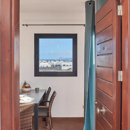 Maria De Timanfaya - Sea And Mountains Views, Pool, Wifi, 15 Minutes Walk To Marina Rubicon Feriehus Playa Blanca (Lanzarote)