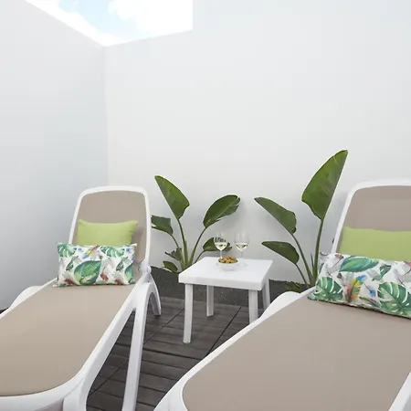 Maria De Timanfaya - Sea And Mountains Views, Pool, Wifi, 15 Minutes Walk To Marina Rubicon Feriehus *