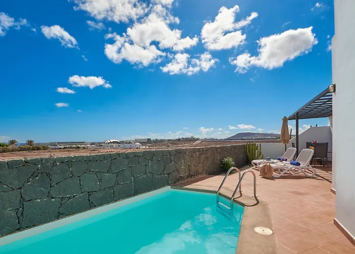 Maria De Timanfaya - Sea And Mountains Views, Pool, Wifi, 15 Minutes Walk To Marina Rubicon Tatil Evi