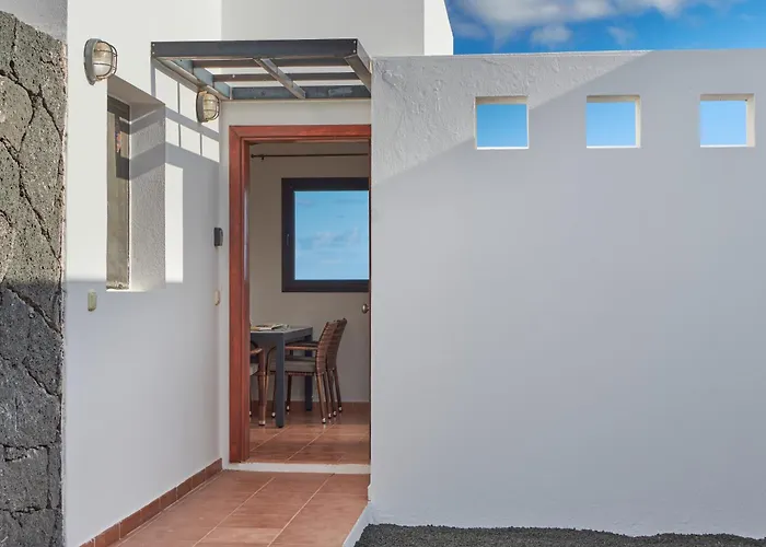 Tatil Evi Maria De Timanfaya - Sea And Mountains Views, Pool, Wifi, 15 Minutes Walk To Marina Rubicon Playa Blanca