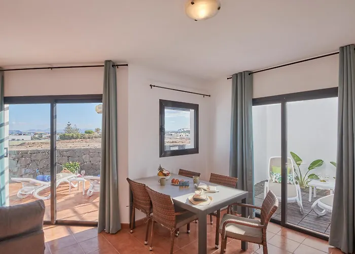 Maria De Timanfaya - Sea And Mountains Views, Pool, Wifi, 15 Minutes Walk To Marina Rubicon *