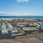 Maria De Timanfaya - Sea And Mountains Views, Pool, Wifi, 15 Minutes Walk To Marina Rubicon *