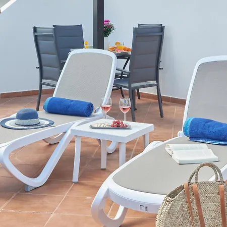 Maria De Timanfaya - Sea And Mountains Views, Pool, Wifi, 15 Minutes Walk To Marina Rubicon Holiday home