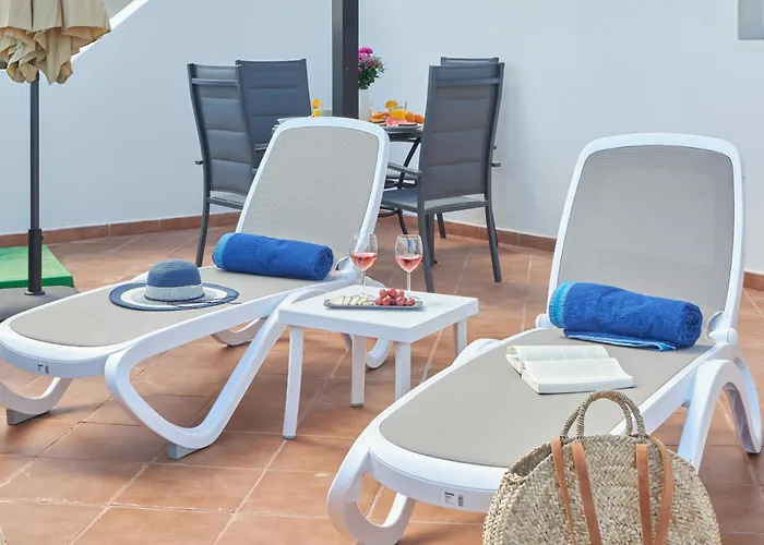 Maria De Timanfaya - Sea And Mountains Views, Pool, Wifi, 15 Minutes Walk To Marina Rubicon Holiday home