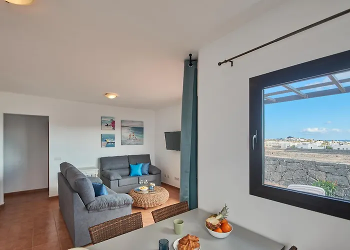 Maria De Timanfaya - Sea And Mountains Views, Pool, Wifi, 15 Minutes Walk To Marina Rubicon *