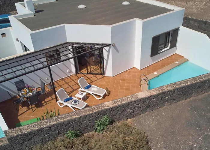 Maria De Timanfaya - Sea And Mountains Views, Pool, Wifi, 15 Minutes Walk To Marina Rubicon Holiday home Playa Blanca (Lanzarote)