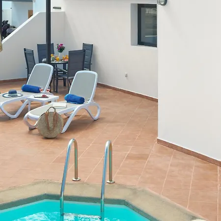 Maria De Timanfaya - Sea And Mountains Views, Pool, Wifi, 15 Minutes Walk To Marina Rubicon *