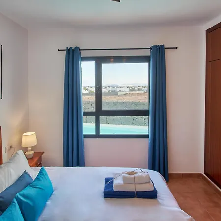 Maria De Timanfaya - Sea And Mountains Views, Pool, Wifi, 15 Minutes Walk To Marina Rubicon Playa Blanca (Lanzarote)