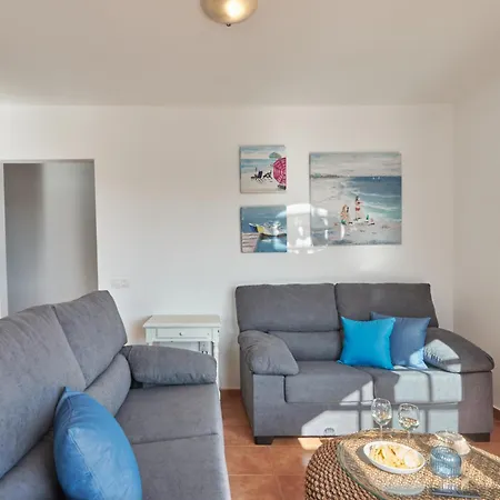 Maria De Timanfaya - Sea And Mountains Views, Pool, Wifi, 15 Minutes Walk To Marina Rubicon *